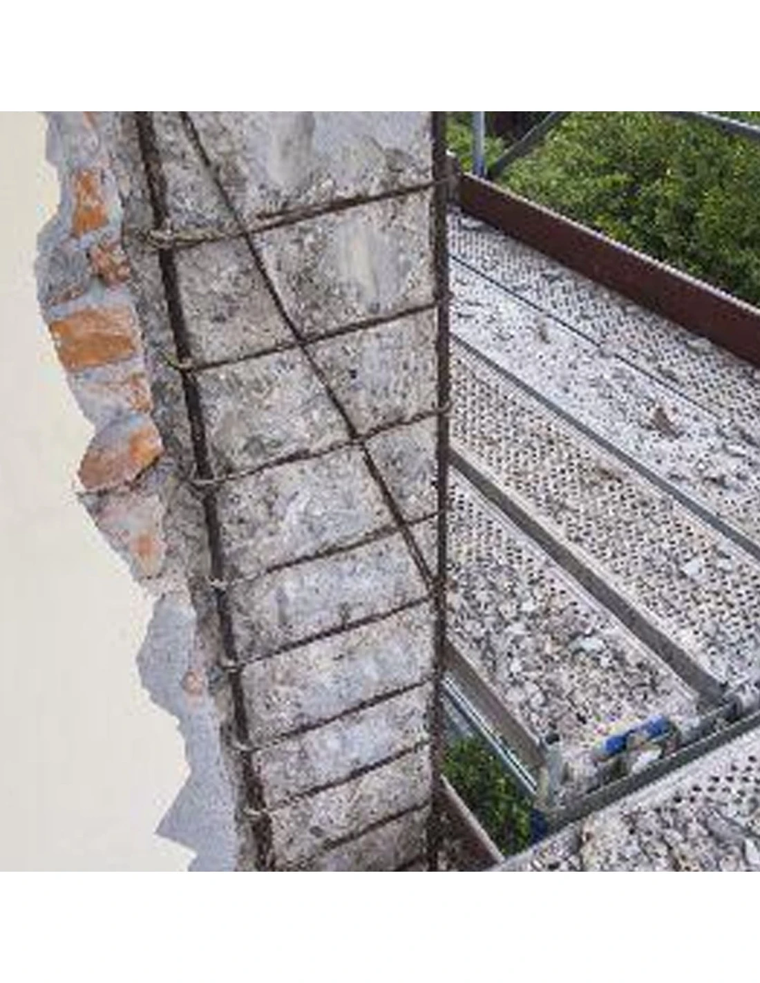 MAPEFER KG.2 Malta Cementizia Anticorrosiva Bicomponente Per La Protezione Dei Ferri D’armatura 6 MAPEFER KG.2 Malta Cementizia Anticorrosiva Bicomponente Per La Protezione Dei Ferri D’armatura - immagine 4