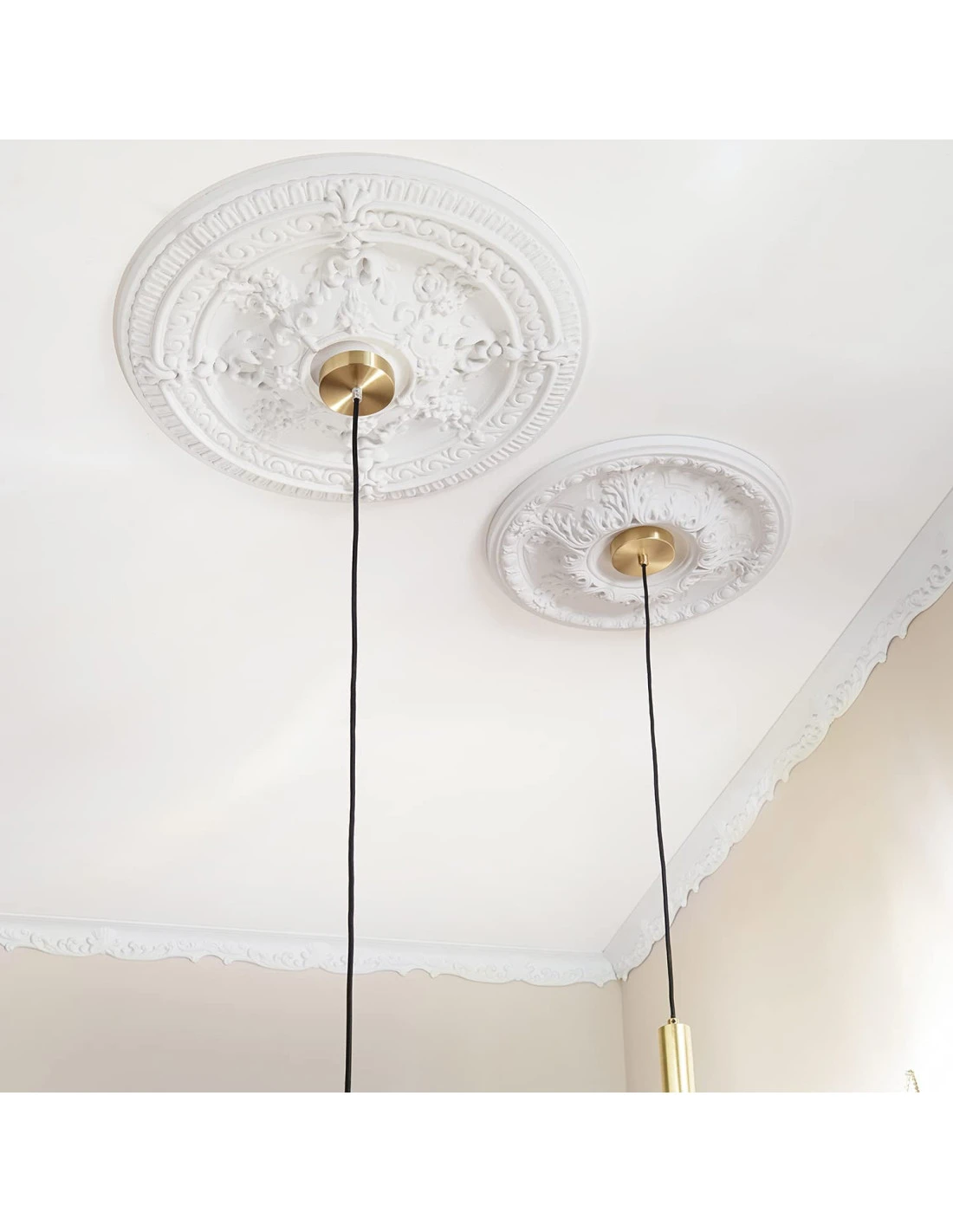 Rosone In Polistirolo Per Soffitto E Parete Mod. Elena Diam.63 Cm 5 Rosone In Polistirolo Per Soffitto E Parete Mod. Elena Diam.63 Cm - immagine 3